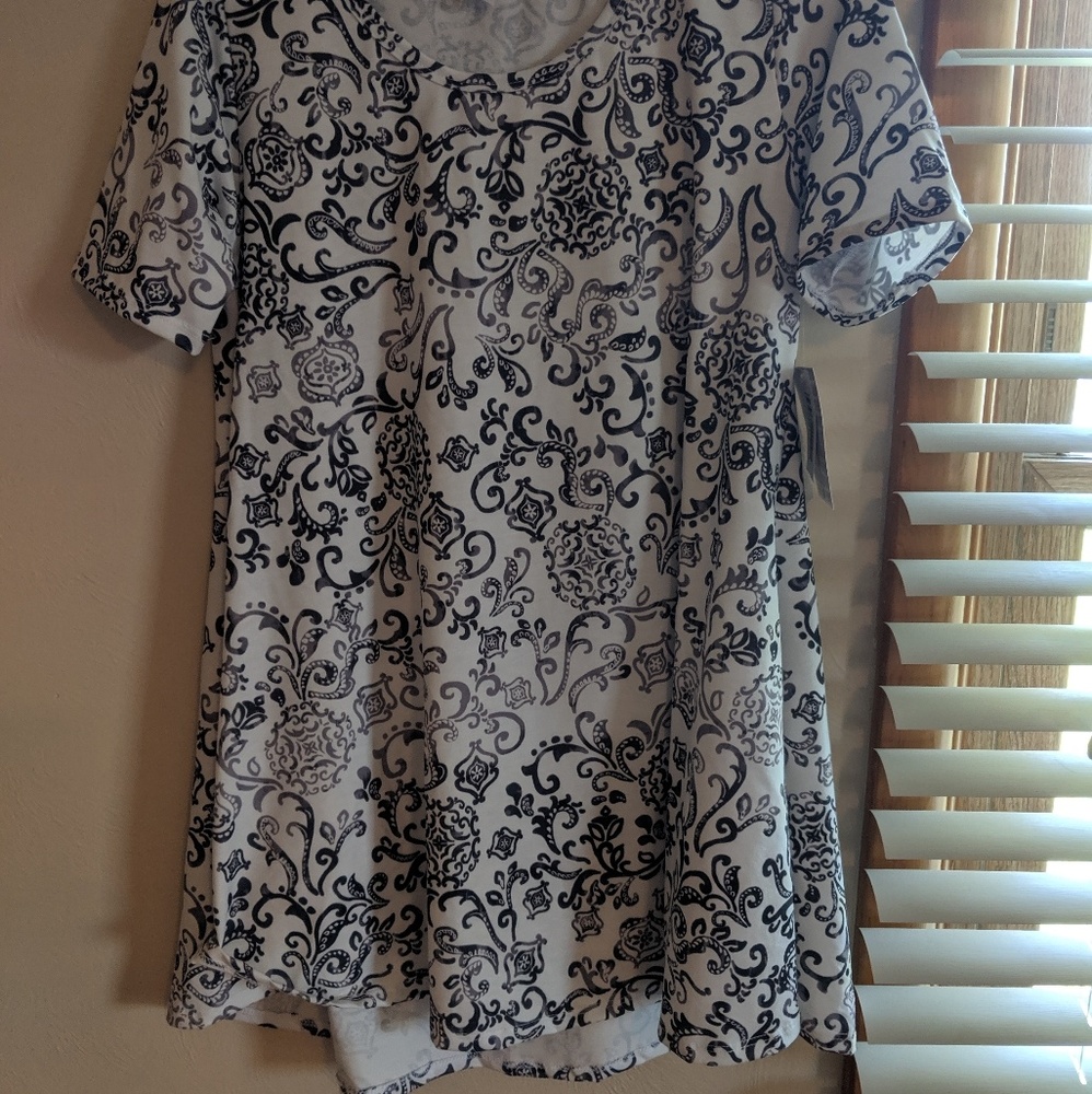 LulaRoe perfect tee